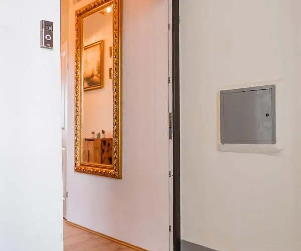 The Gallery No.4 * Vienna